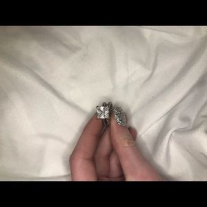 Diamond ring